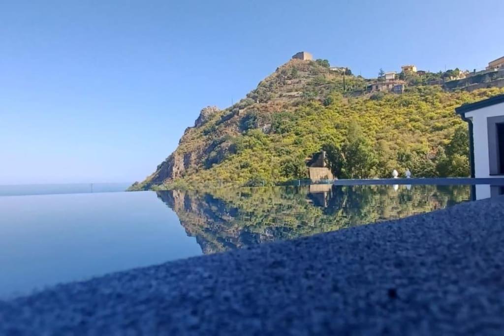 Suite Apartments Branco - Infinity Pool & Sea View - 5 Minuti Dal Centro Таормина Екстериор снимка